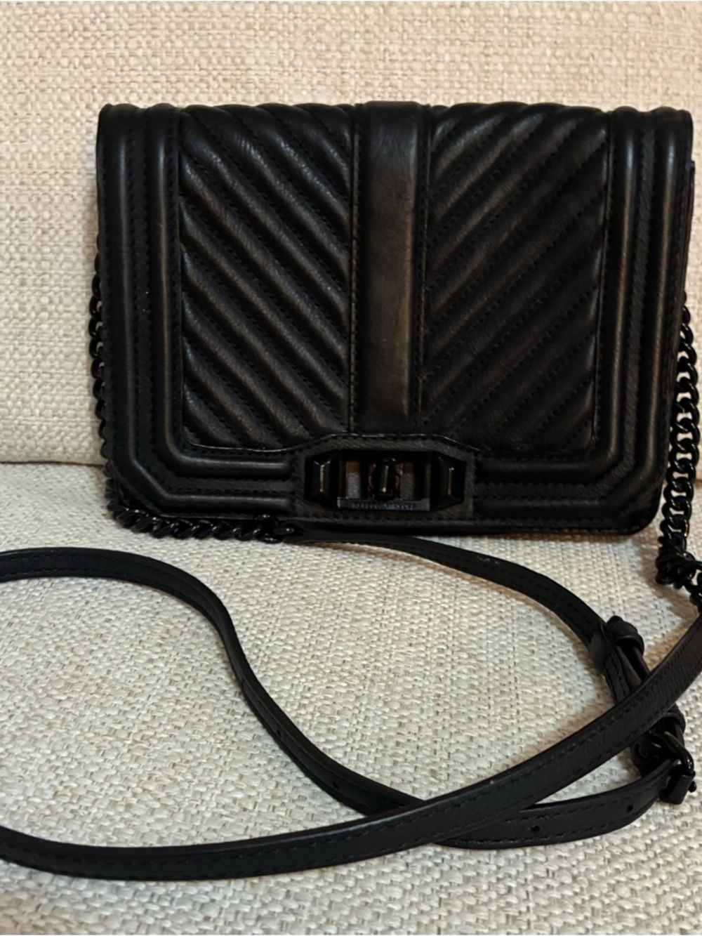 Rebecca Minkoff EUC Black Cheveron Quilted Leather  Crossbody Bag
